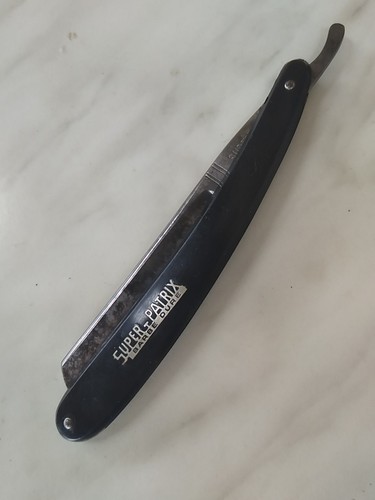 Ancien rasoir coupe choux