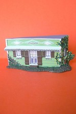 CBG MIGNOT : DECORS : BELLE MAISON COLONIALE