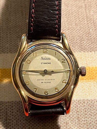 Montre bracelet ancienne - -,