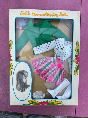 Tenue lisa 1975 - tenue, cathie