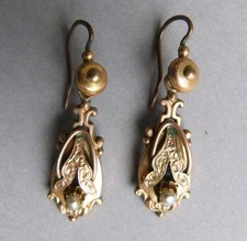 Boucles d'oreilles anciennes
