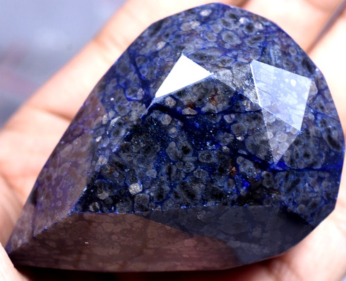 Saphir bleu naturel - saphir,