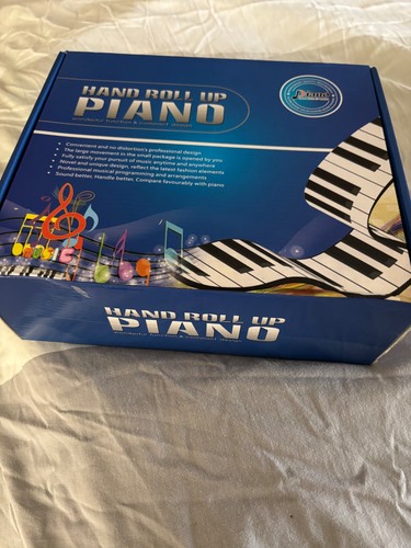 Honey joy hand roll - hand, piano
