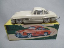 P658 QUIRALU 1/43 MERCEDES 300