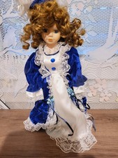 ancienne poupée tête main et