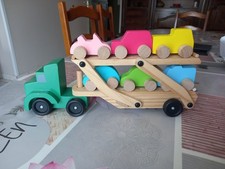 jouet enfant Camion en bois Avec ses Voitures  transporteur Toys Factory