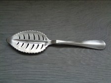 ANCIENNE CUILLERE A ABSINTHE EN METAL ARGENTE POINCONNE