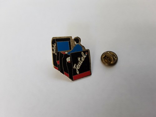 Pin jeutel - pin, borne