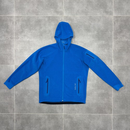 Veste capuche polaire - à,