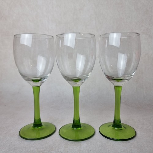Lot verres à - 3,