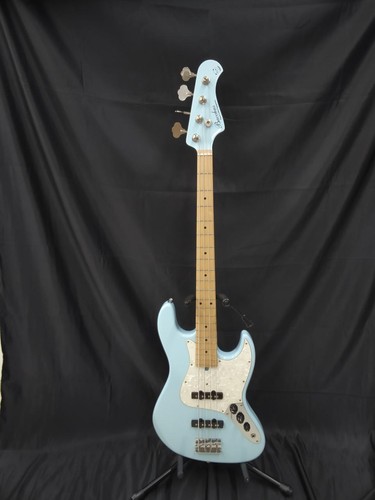 Guitare basse électrique