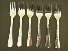 LOT DE 6 FOURCHETTES A DESSERT