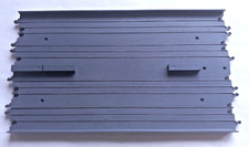 CIRCUIT TCR - 1 RAIL DROIT  27 cm ( avec 3 trottoirs )