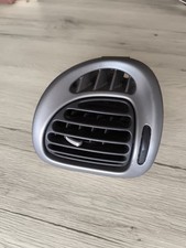 Grille Aeration Tableau de Bord Avant Gauche CITROEN Xsara Picasso 9631280177