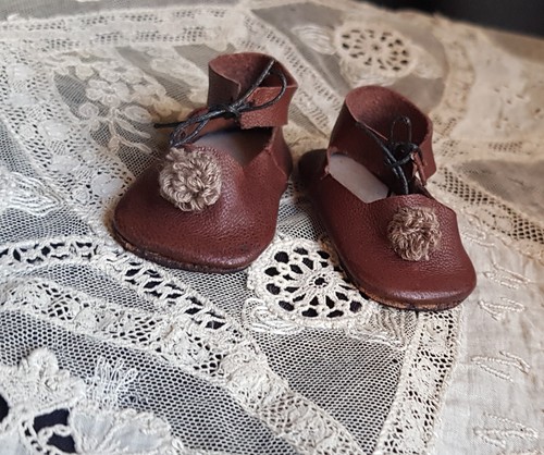Chaussures cuir poupée - chaussures,