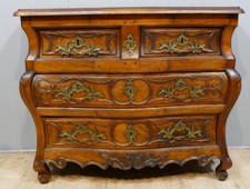 Commode Bordelaise En Noyer Massif, époque Louis XV, XVIII ème Siècle 