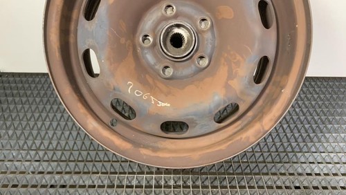 Jante volkswagen golf aqm - volkswagen,