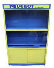 Promo Ancienne vitrine Peugeot freres métal industrielle