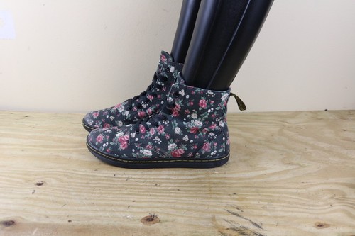 Doc martens boots womens 9 - dr,