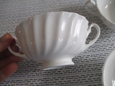 4 TASSES A THÉ AVEC 2 ANSES  BLANCHES EN PORCELAINE