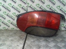 Feu arriere principal gauche