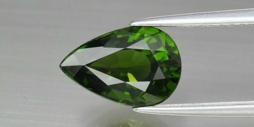 Tourmaline verte foncé - , du
