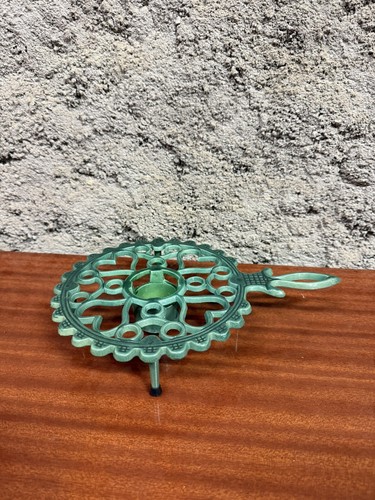 Dessous plat ancien à - plat,