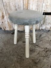 Tabouret de Traite Tripode