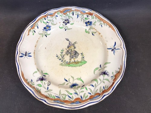 Ancienne assiette - , en