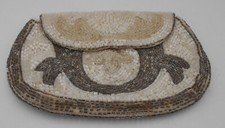 VINTAGE  POCHETTE  BOURSE AUMONIERE PORTE MONNAIE EN PERLES TRESSEES