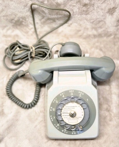 Ancien téléphone gris - téléphone,