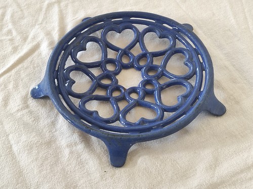 Ancien dessous plat - dessous, de