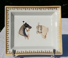vide poche aux profils de chevaux signé Fabienne Jouvin porcelaine SCN25CHV002