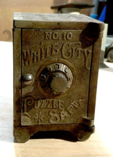 Coffre-Fort De Puzzle De Ville Blanc Antique, Nicol Co. Chicago, Pat. 10/23/1894