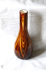 Vase en verre opaline