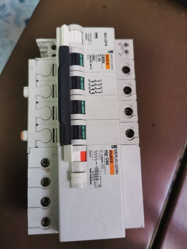 Disjoncteur merlin gerin c60l - gerin,