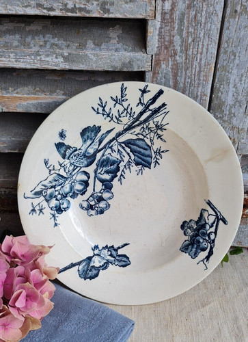 Ancienne assiette creuse - ,