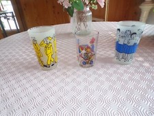 TROIS VERRES ORANGEADE