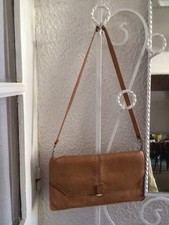 Belle pochette/ sac a main baguette femme  cuir  vintage TBE