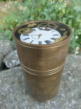 Alberto Jorge boite laiton decor de pièces de Montre dans plexiglass Design 1960