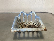 ANCIEN PORTE SAVON EN FONTE