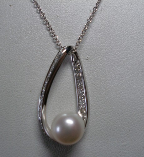 Brand new 18k genuine cultured - new,