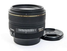 Objectif Sigma EX 30 mm F1,4