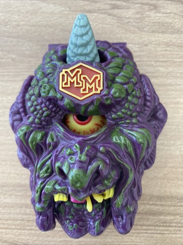 Mighty max outwits - mighty,