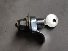 Serrure de malle arrière Peugeot 204 304 cabriolet coupé