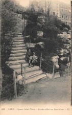 PARIS - Square St-Pierre - Escalier allant au Sacré-Coeur 