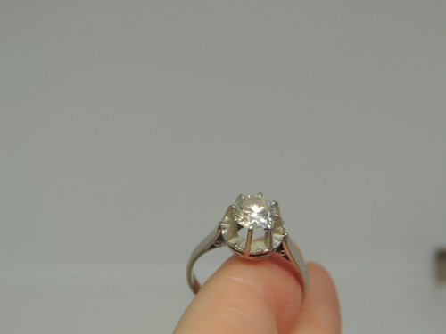 Bague solitaire ancienne