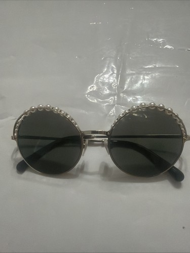 Used chanel sunglasses - sunglasses, pearl