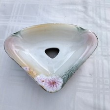 PORTE SAVON A POSER EN FAÏENCE AVEC RÉCUPÉRATEUR D’EAU