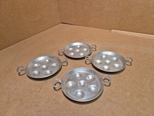 4 Assiettes à 6 Trous à